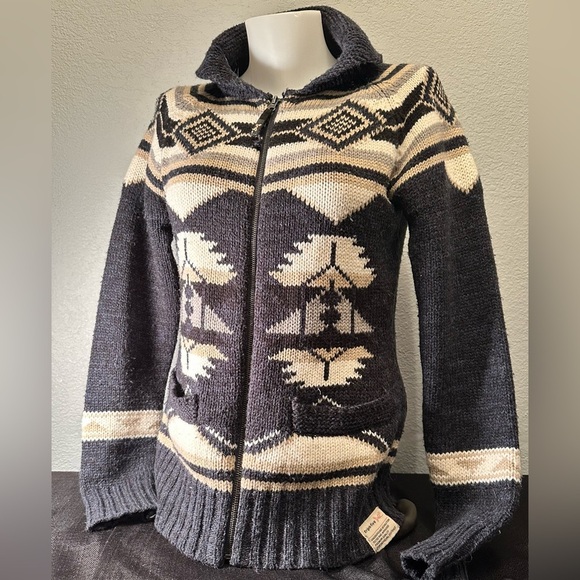 Triple five soul women’s medium cowichan sweater acrylic and wool - Picture 1 of 6
